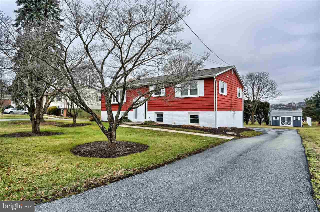 117 Forest Hills Road Red Lion, PA 17356 - Photo 3 of 35 Gallery Image 3
