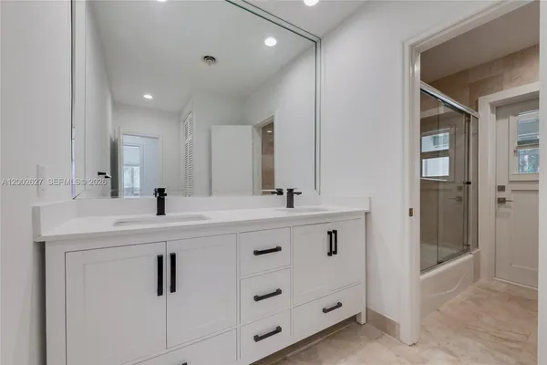 $13,500 | 11401 Southwest 67th Avenue, Pinecrest, FL 33156