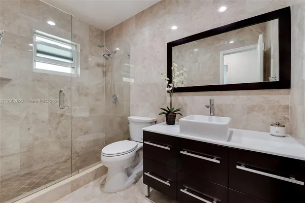 $13,500 | 11401 Southwest 67th Avenue, Pinecrest, FL 33156