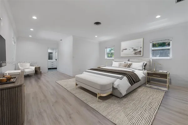 $13,500 | 11401 Southwest 67th Avenue, Pinecrest, FL 33156