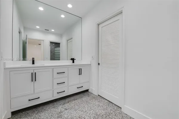 $13,500 | 11401 Southwest 67th Avenue, Pinecrest, FL 33156