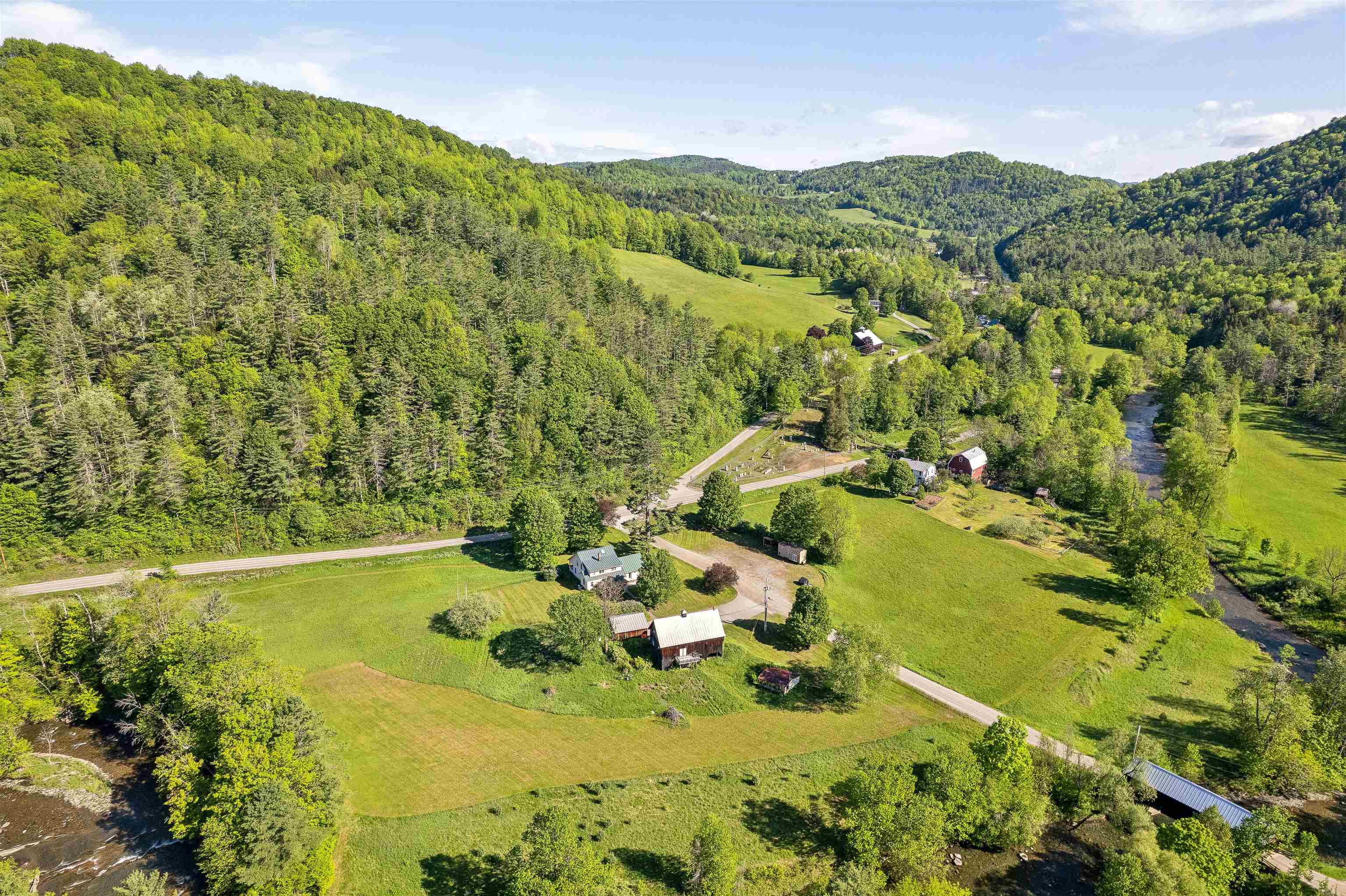 4 Larkin Road Tunbridge, VT 05077 - Photo 7 of 24
