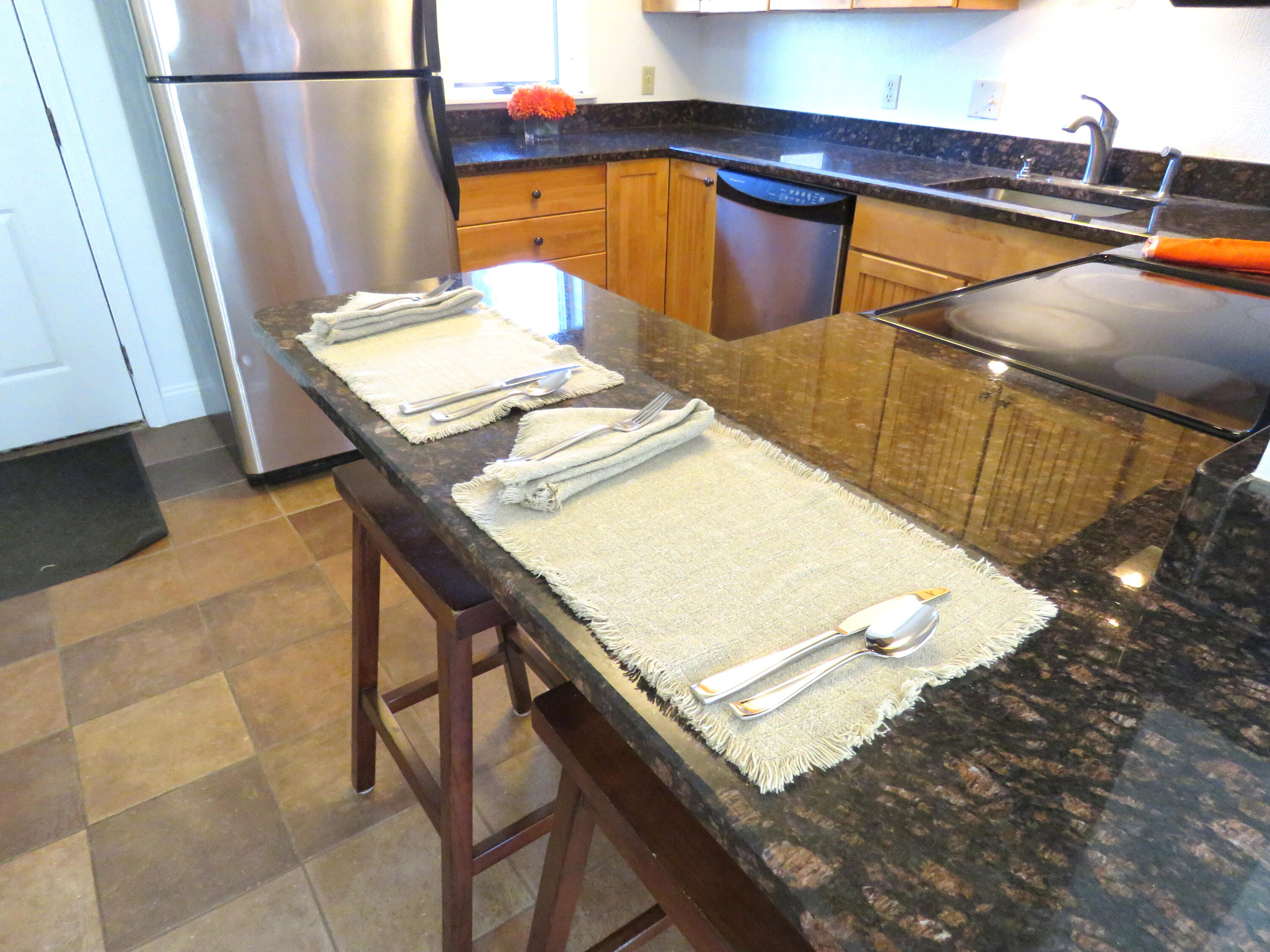 28 Back Cove Estates Road, Unit 28 Portland, ME 04103 - Photo 4 of 20 kitchen-10c
