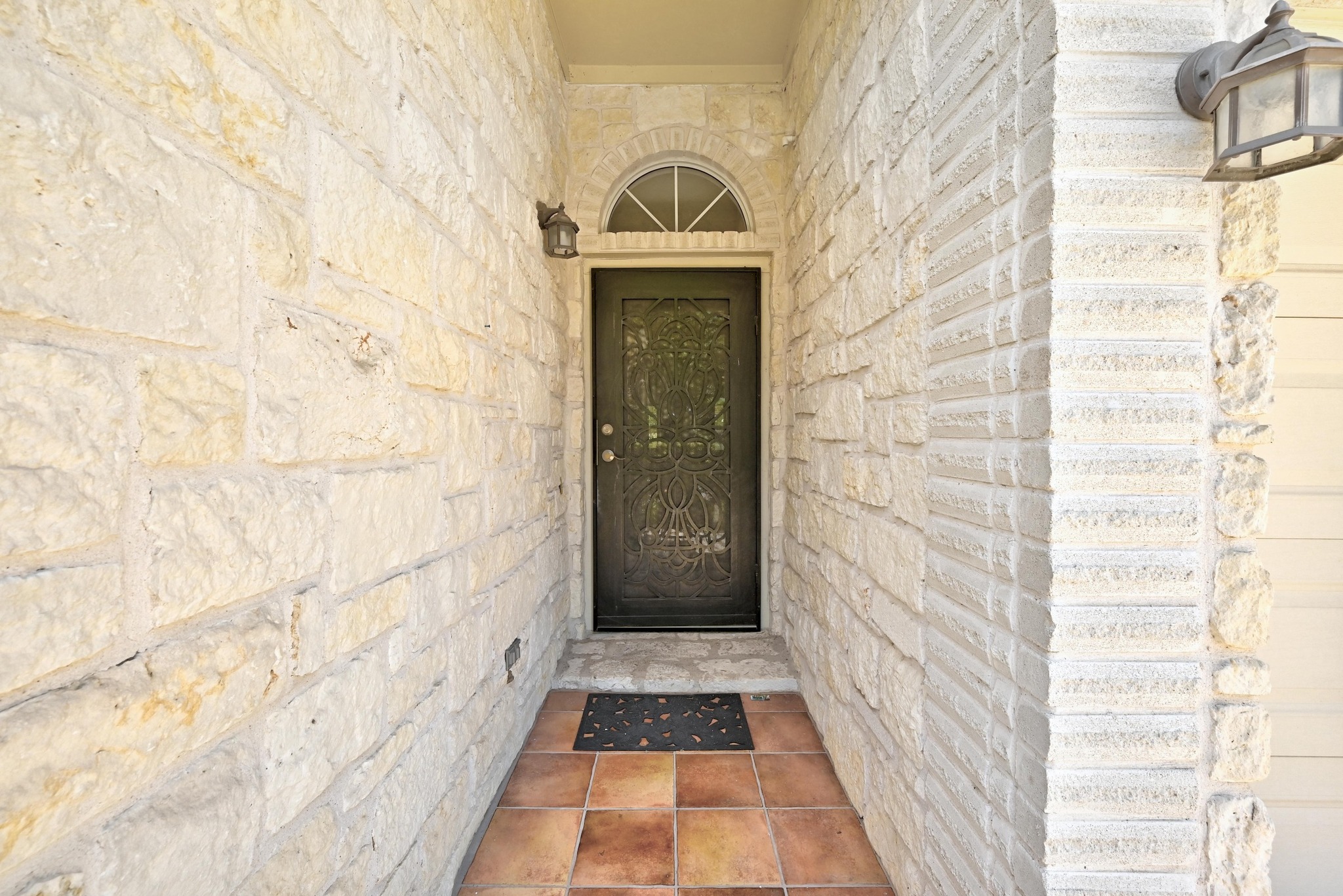 125 Melissa Court Georgetown, TX 78628 - Photo 3 of 29 a view of a hallway with brick walls