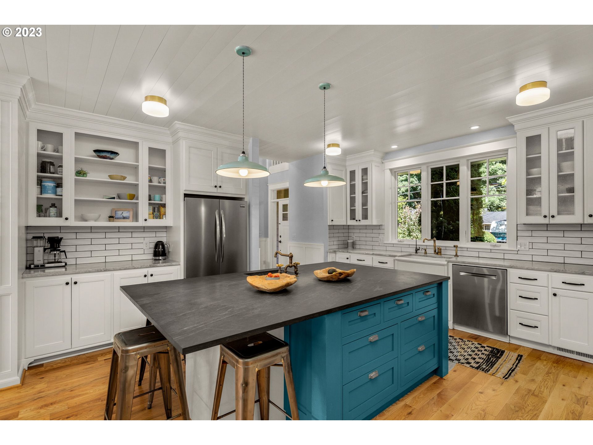 3375 Southwest Ridgewood Avenue Portland, OR 97225 - Photo 20 of 48 Gallery Image 20