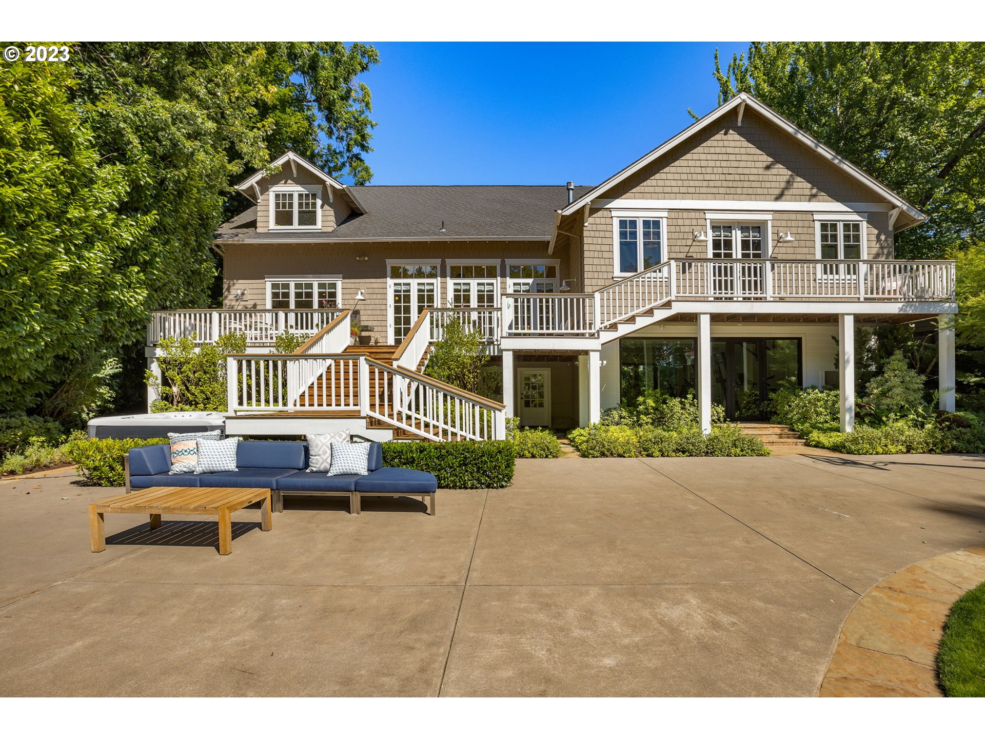 3375 Southwest Ridgewood Avenue Portland, OR 97225 - Photo 44 of 48 Gallery Image 44