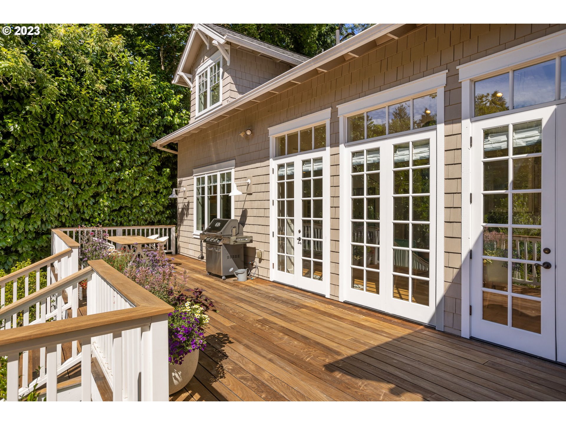 3375 Southwest Ridgewood Avenue Portland, OR 97225 - Photo 45 of 48 Gallery Image 45
