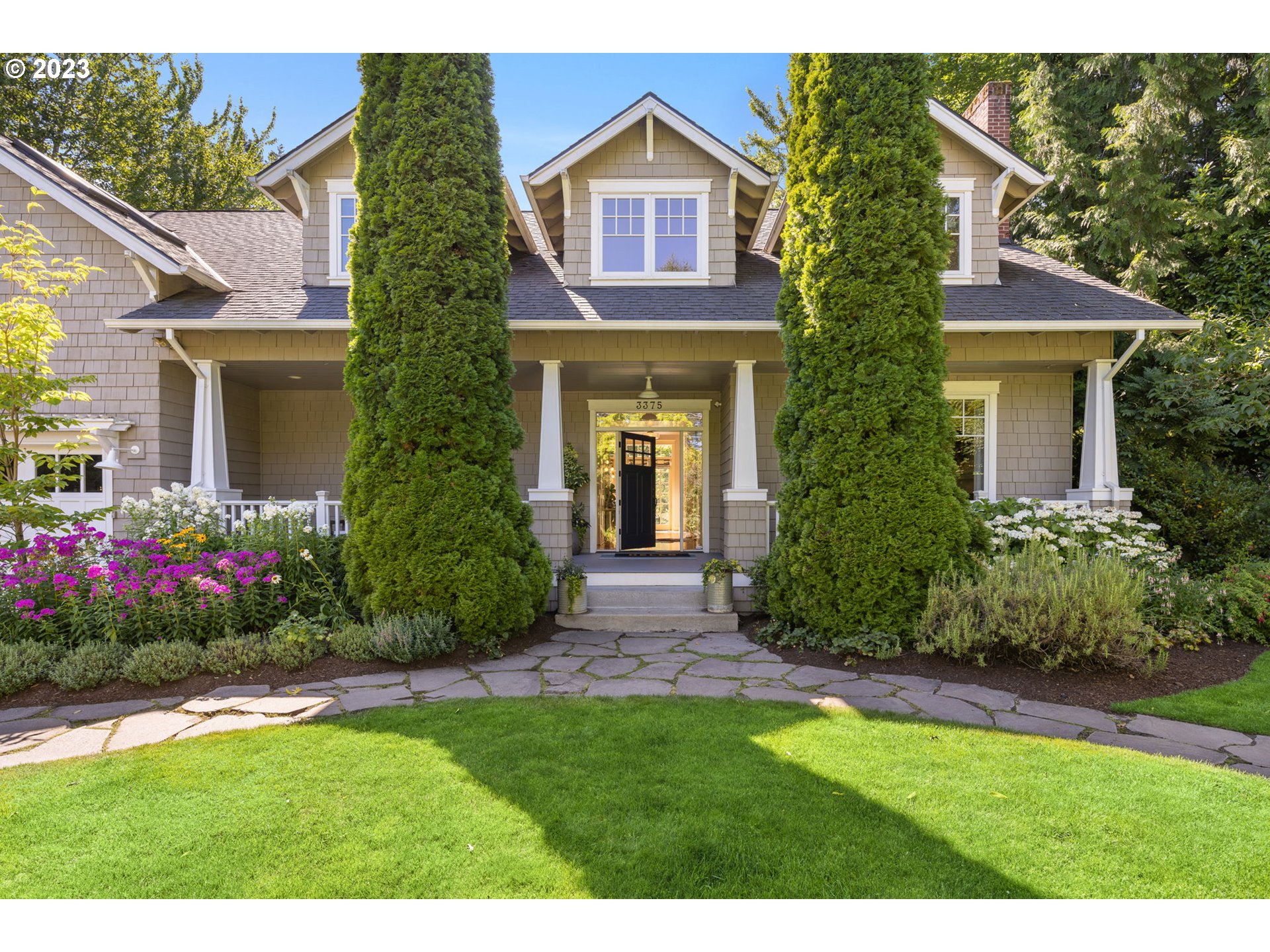 3375 Southwest Ridgewood Avenue Portland, OR 97225 - Photo 47 of 48 Gallery Image 47