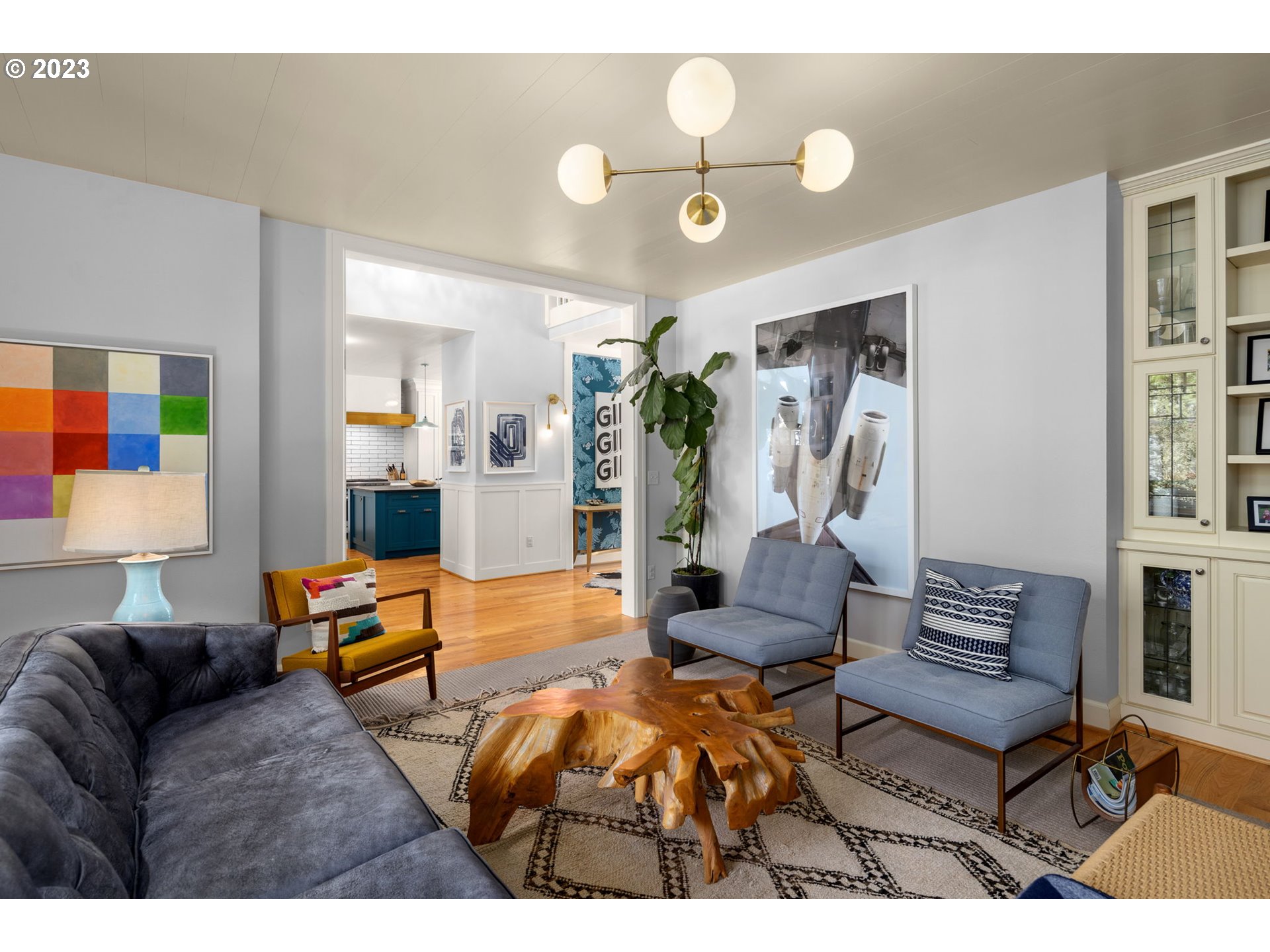 3375 Southwest Ridgewood Avenue Portland, OR 97225 - Photo 9 of 48 Gallery Image 9