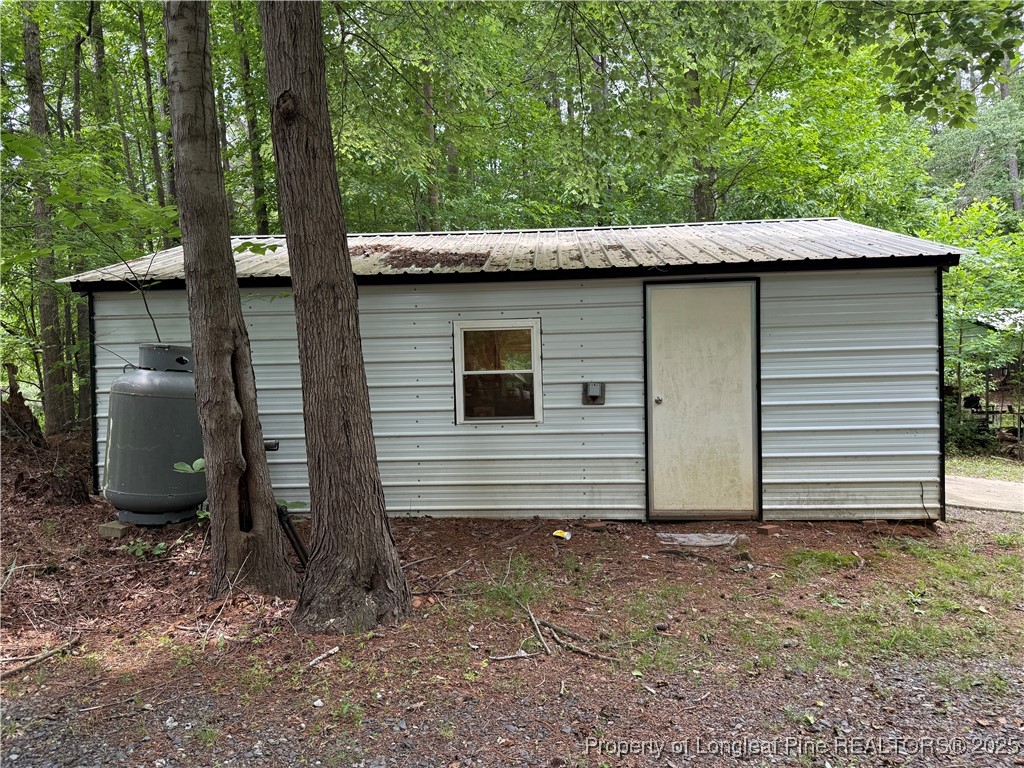 467 Deep River Road Sanford, NC 27330 - Photo 3 of 21 Gallery Image 3