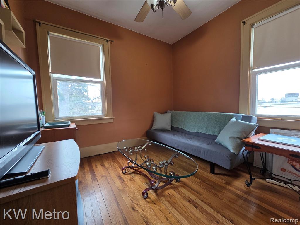 226 Fielding Street Ferndale, MI 48220 - Photo 8 of 9