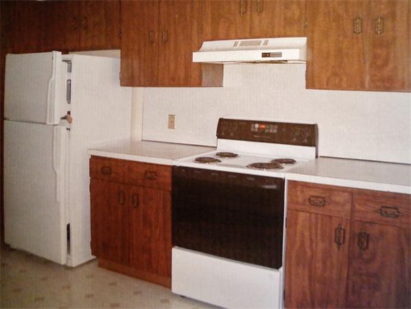 17-23 North Street Three Rivers, MA 01080 - Photo 10 of 29 a utility room with dryer and washer