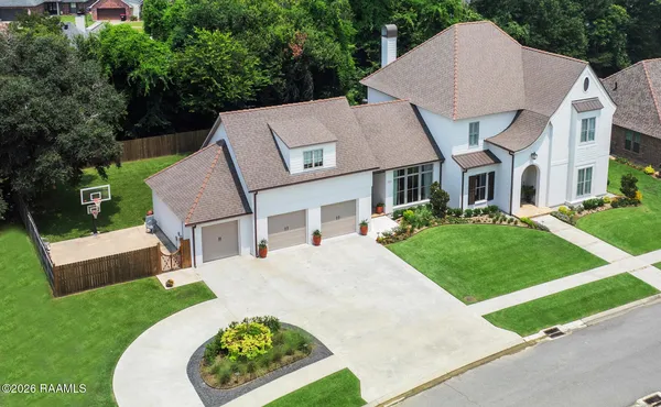 $1,175,000 | 107 Pondside Drive, Lafayette, LA 70503