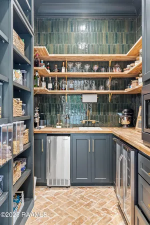 $1,175,000 | 107 Pondside Drive, Lafayette, LA 70503