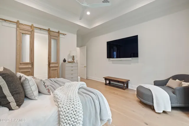 $1,200,000 | 107 Pondside Drive, Lafayette, LA 70503