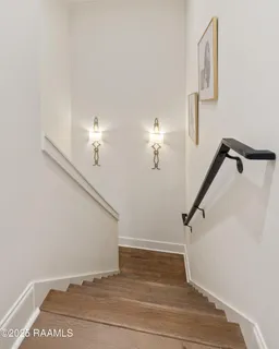 $1,150,000 | 107 Pondside Drive, Lafayette, LA 70503