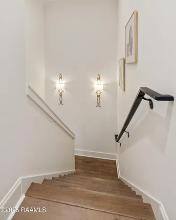 $1,175,000 | 107 Pondside Drive, Lafayette, LA 70503