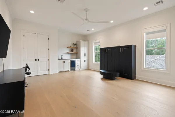 $1,175,000 | 107 Pondside Drive, Lafayette, LA 70503