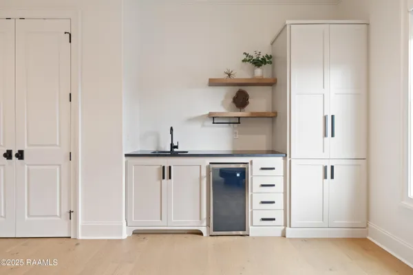 $1,175,000 | 107 Pondside Drive, Lafayette, LA 70503