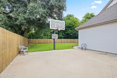 $1,200,000 | 107 Pondside Drive, Lafayette, LA 70503