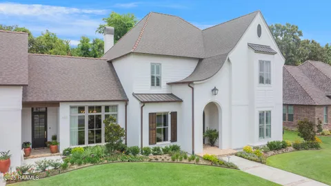 $1,200,000 | 107 Pondside Drive, Lafayette, LA 70503