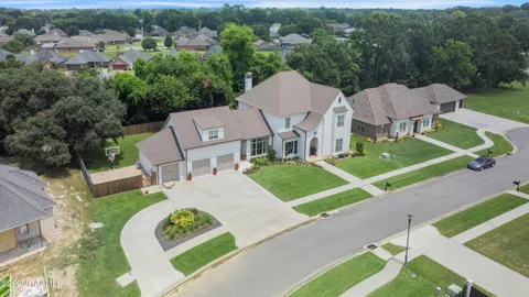 $1,200,000 | 107 Pondside Drive, Lafayette, LA 70503