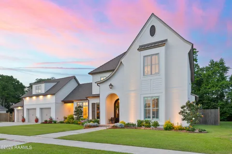 $1,175,000 | 107 Pondside Drive, Lafayette, LA 70503