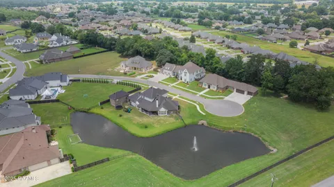 $1,200,000 | 107 Pondside Drive, Lafayette, LA 70503