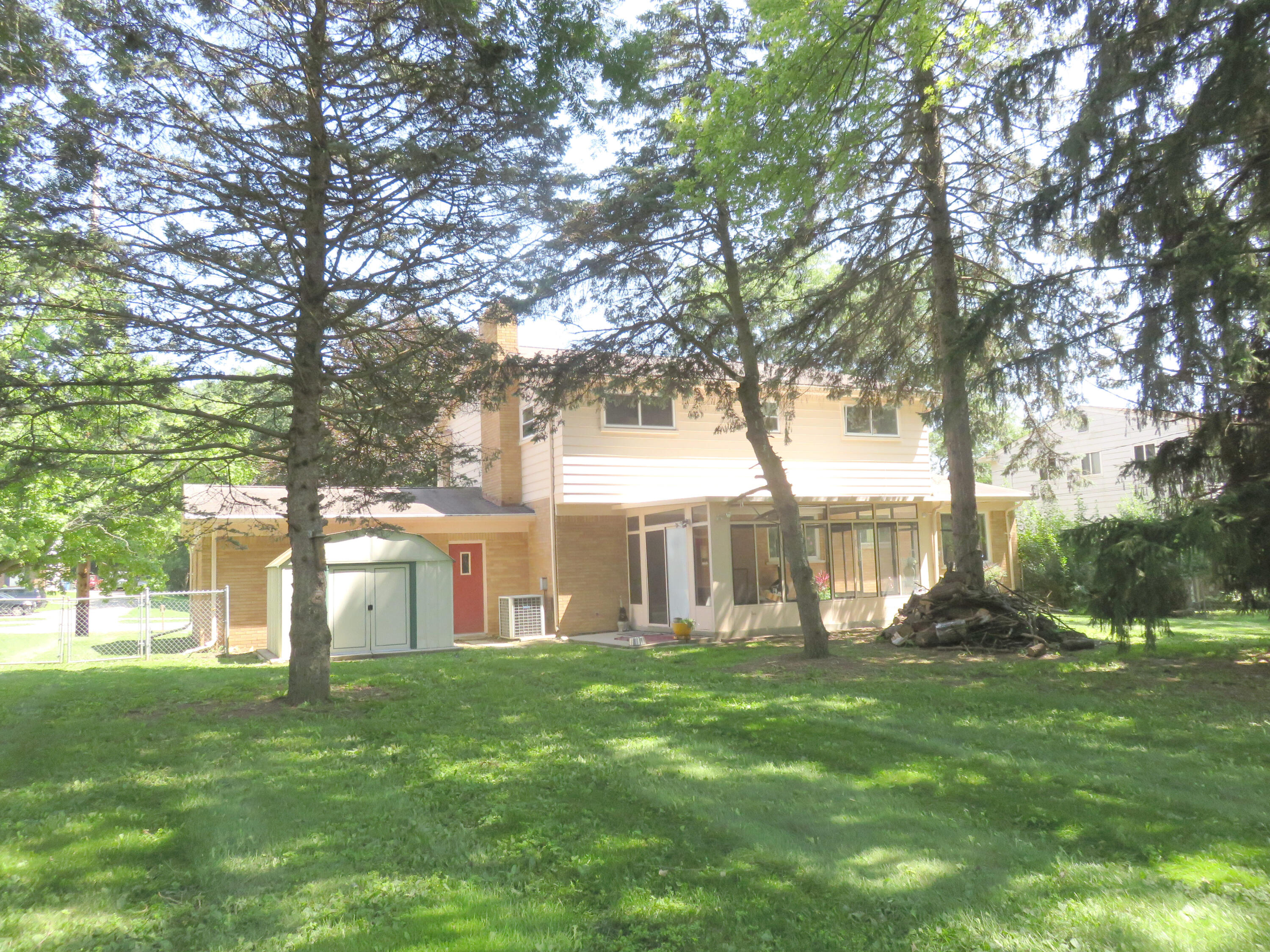 540 Old Perch Road Rochester Hills, MI 48309 - Photo 5 of 30 5 rear view