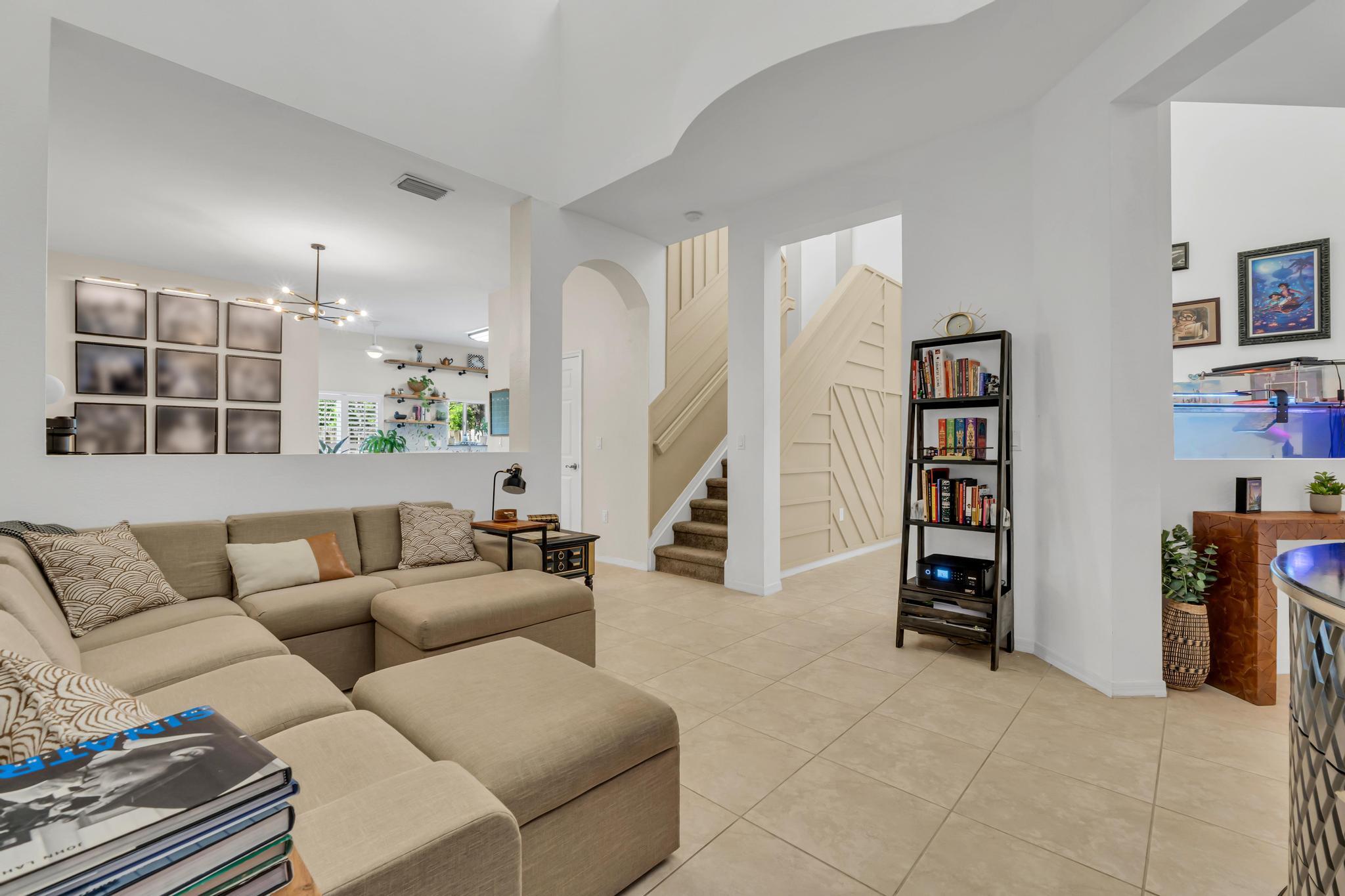 1624 Southeast 24th Court Homestead, FL 33035 - Photo 8 of 58 8