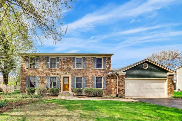 $420,000 | 525 Skyline Drive, Algonquin, IL 60102