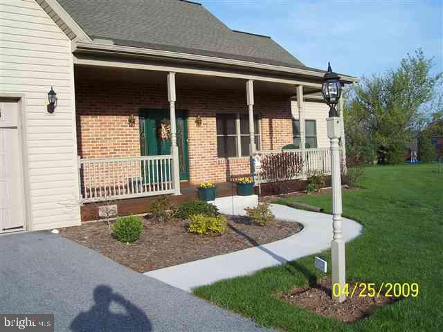 9480 Carlisle Road Dillsburg, PA 17019 - Photo 2 of 12 Gallery Image 2