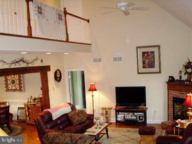 9480 Carlisle Road Dillsburg, PA 17019 - Photo 7 of 12 Gallery Image 7