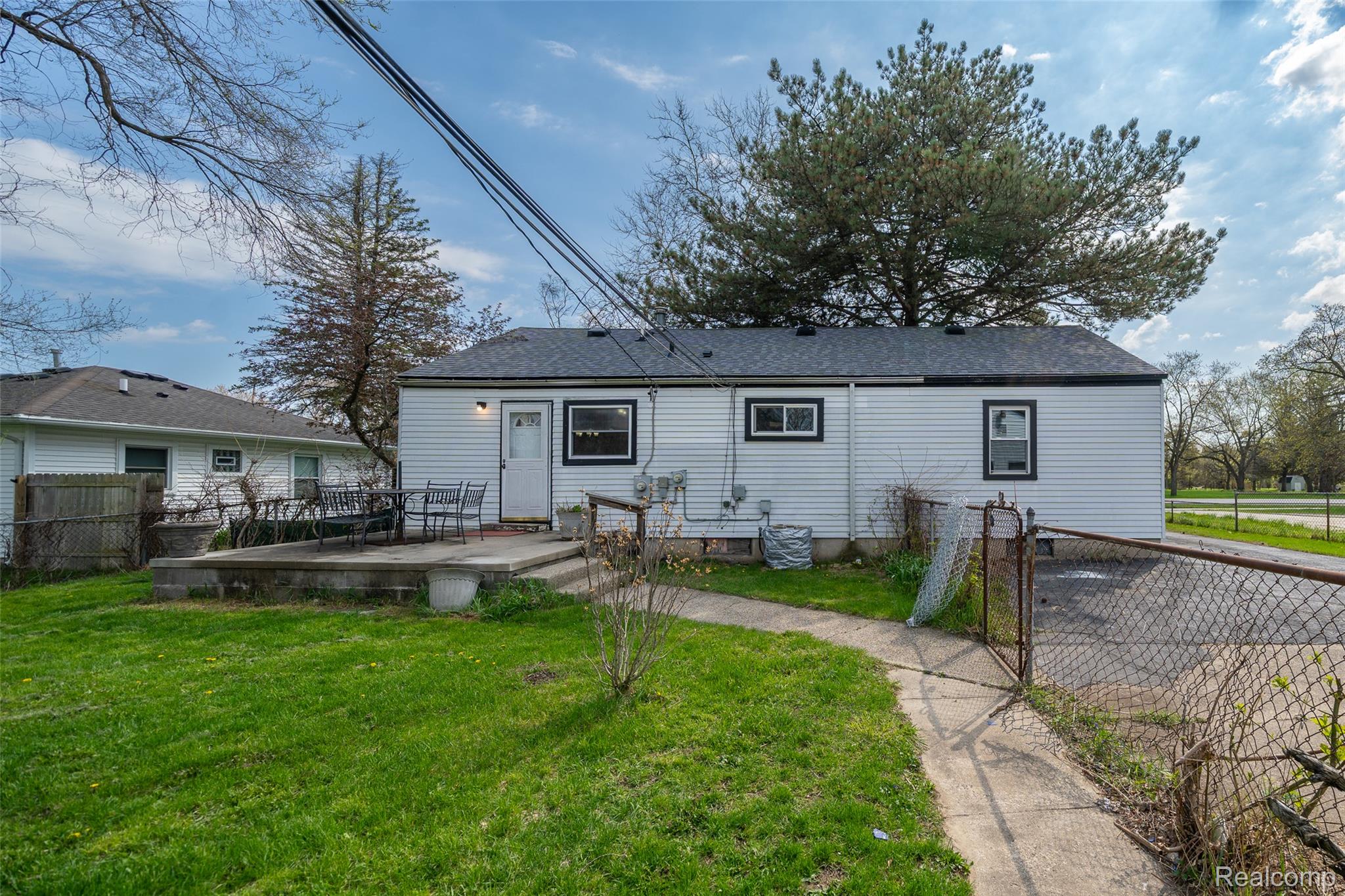 5357 Sashabaw Road Clarkston, MI 48346 - Photo 22 of 25 5357-Sashabaw-Rd-Clarkston-Mi-25.jpg