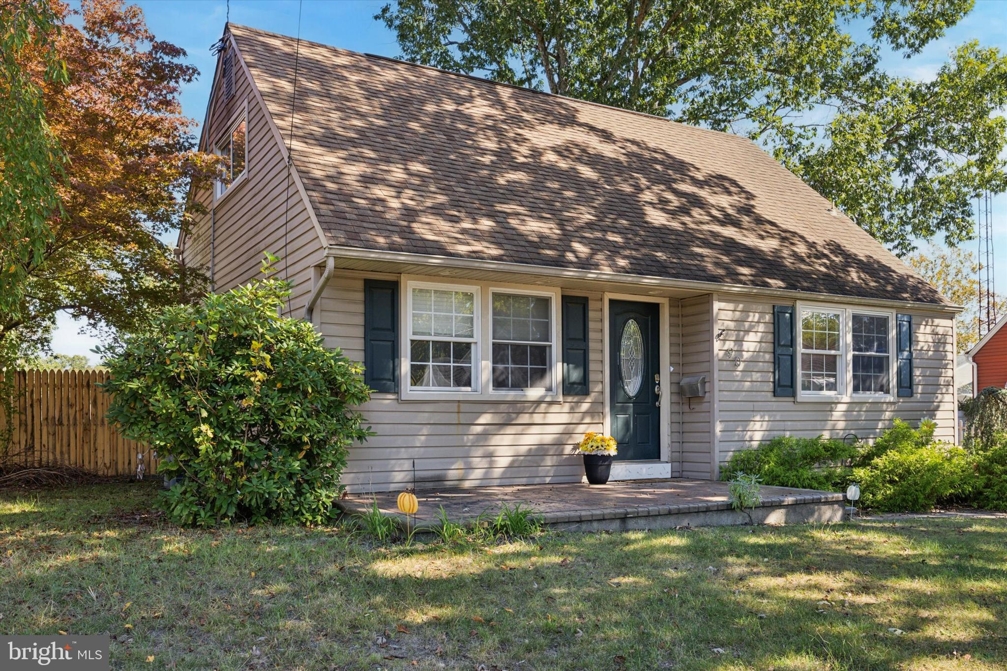 90 Estates Road Pine Hill, NJ 08021 - Photo 3 of 23