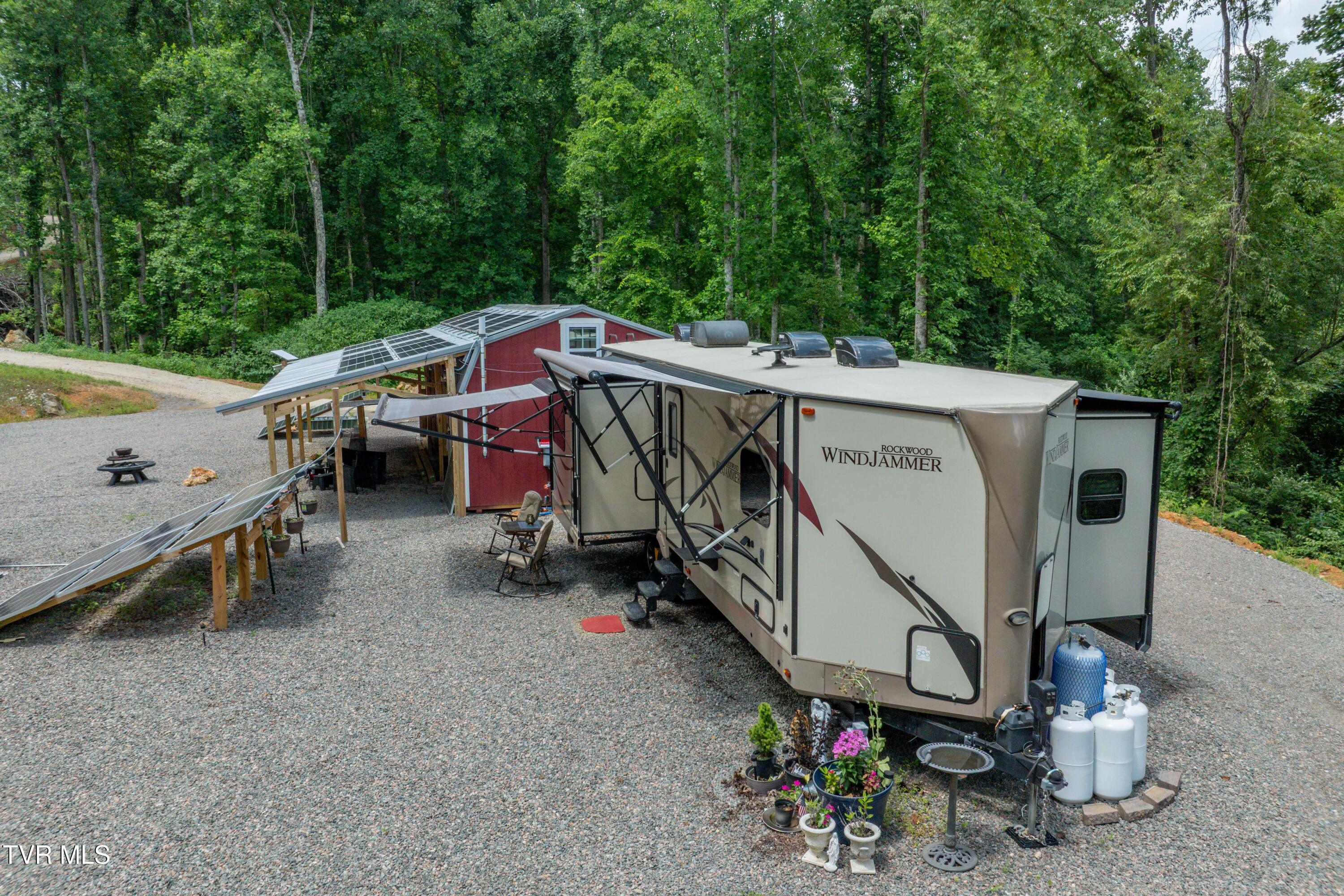 2867 Dry Hill Road Butler, TN 37640 - Photo 13 of 50 2678 Dry Hill Rd (32 of 70)