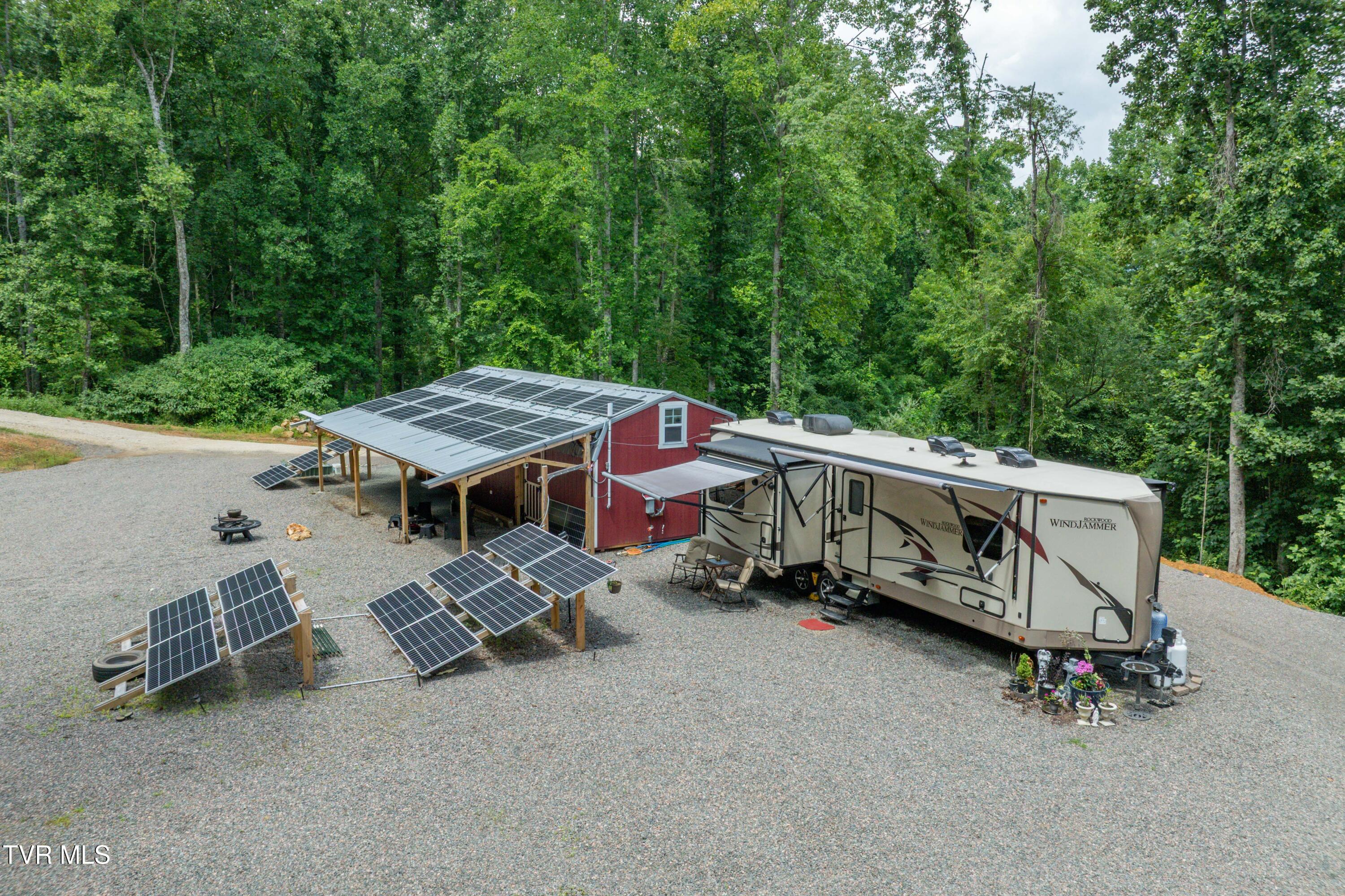 2867 Dry Hill Road Butler, TN 37640 - Photo 2 of 50 2678 Dry Hill Rd (31 of 70)