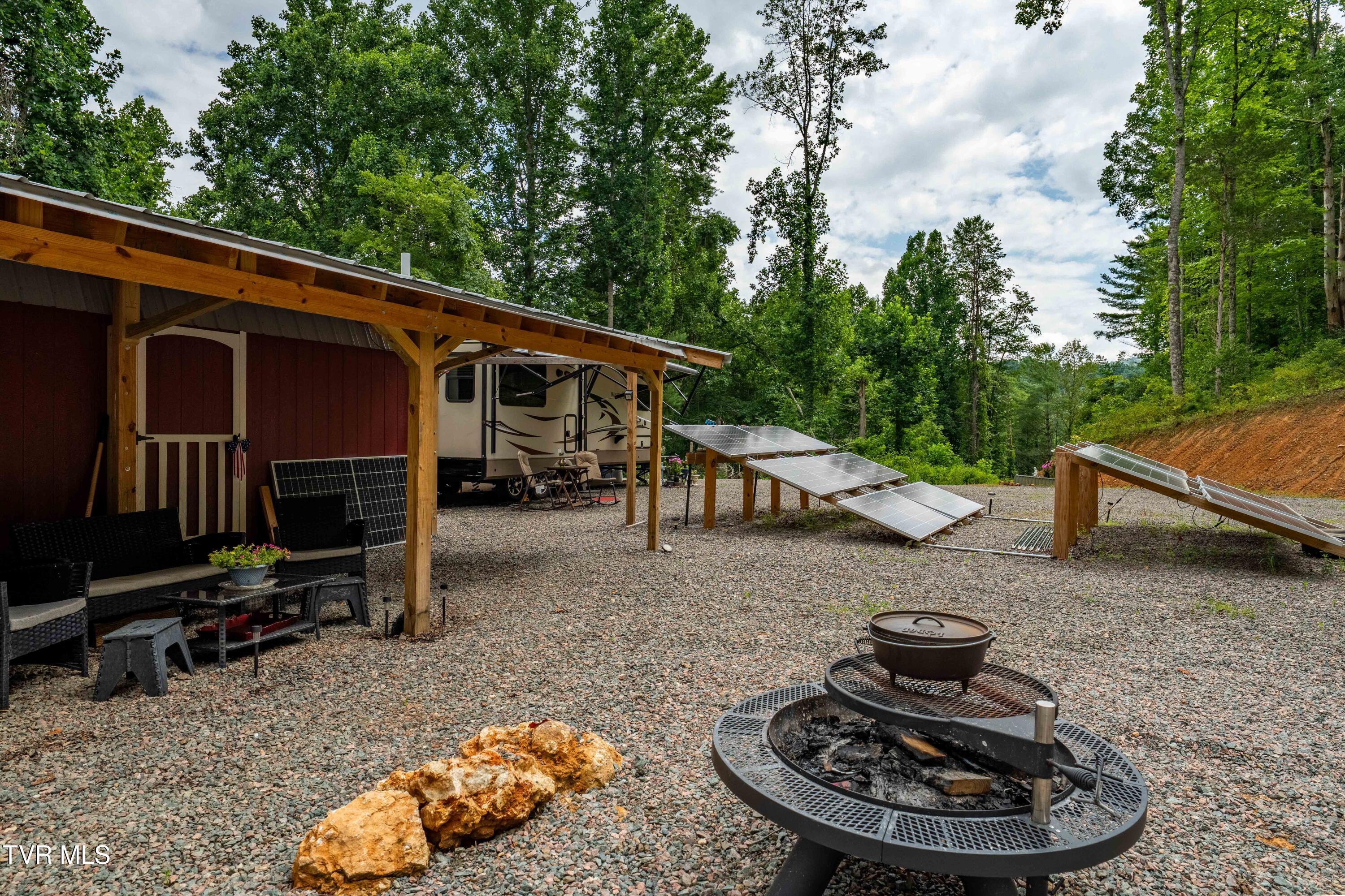 2867 Dry Hill Road Butler, TN 37640 - Photo 29 of 50 2678 Dry Hill Rd (48 of 70)