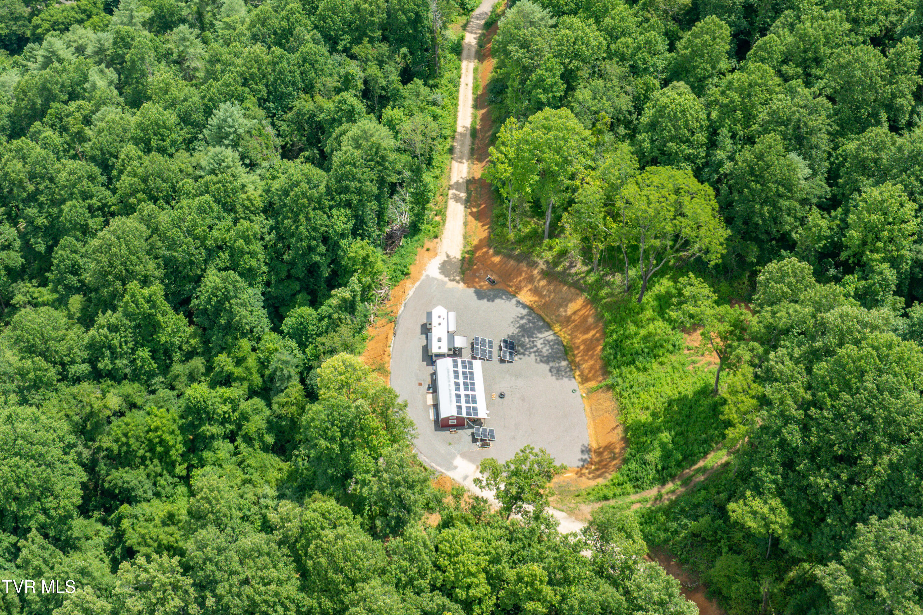 2867 Dry Hill Road Butler, TN 37640 - Photo 7 of 50 2678 Dry Hill Rd (25 of 70)