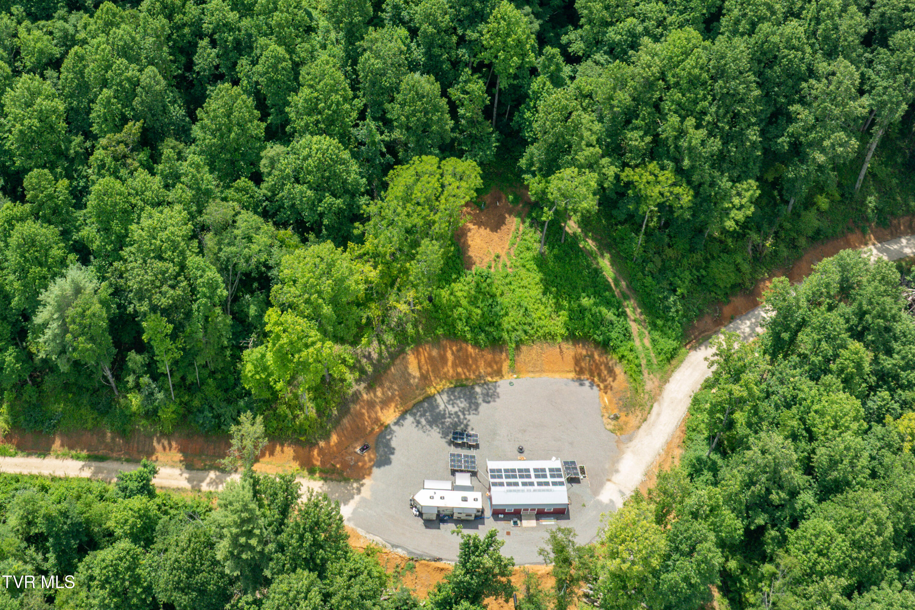 2867 Dry Hill Road Butler, TN 37640 - Photo 8 of 50 2678 Dry Hill Rd (26 of 70)
