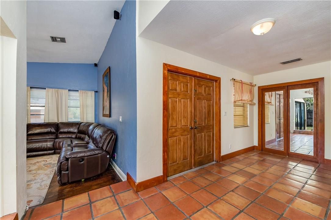 21145 Escondido Way Boca Raton, FL 33433 - Photo 3 of 21 Photo 3