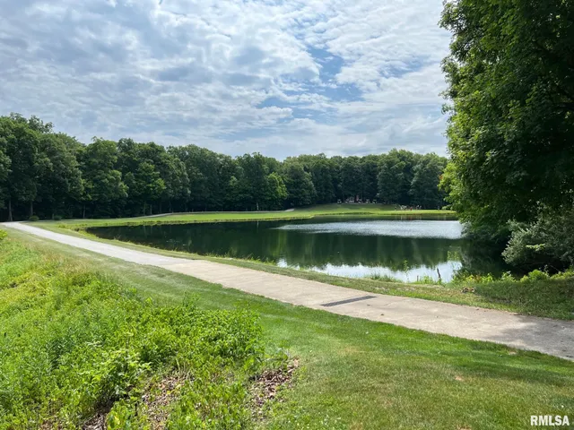 $34,900 | 224 Beyers Lk Estate, Pana, IL 62557