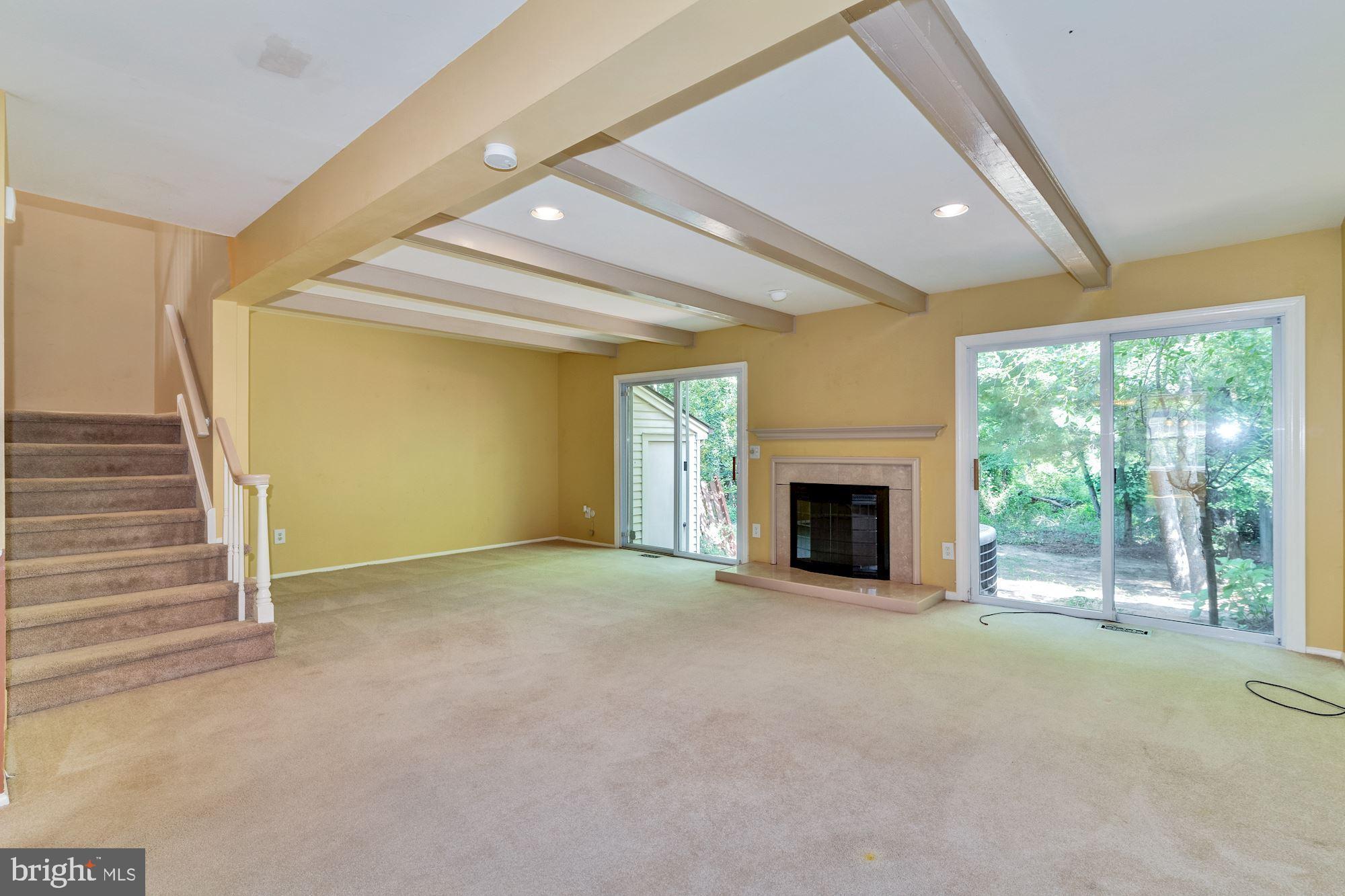 51 Farnwood Road Mount Laurel, NJ 08054 - Photo 22 of 42 Living Room/Great Room