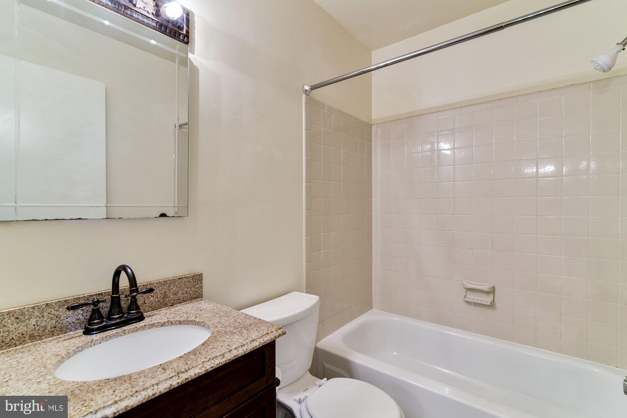 51 Farnwood Road Mount Laurel, NJ 08054 - Photo 36 of 42 Full Bathroom