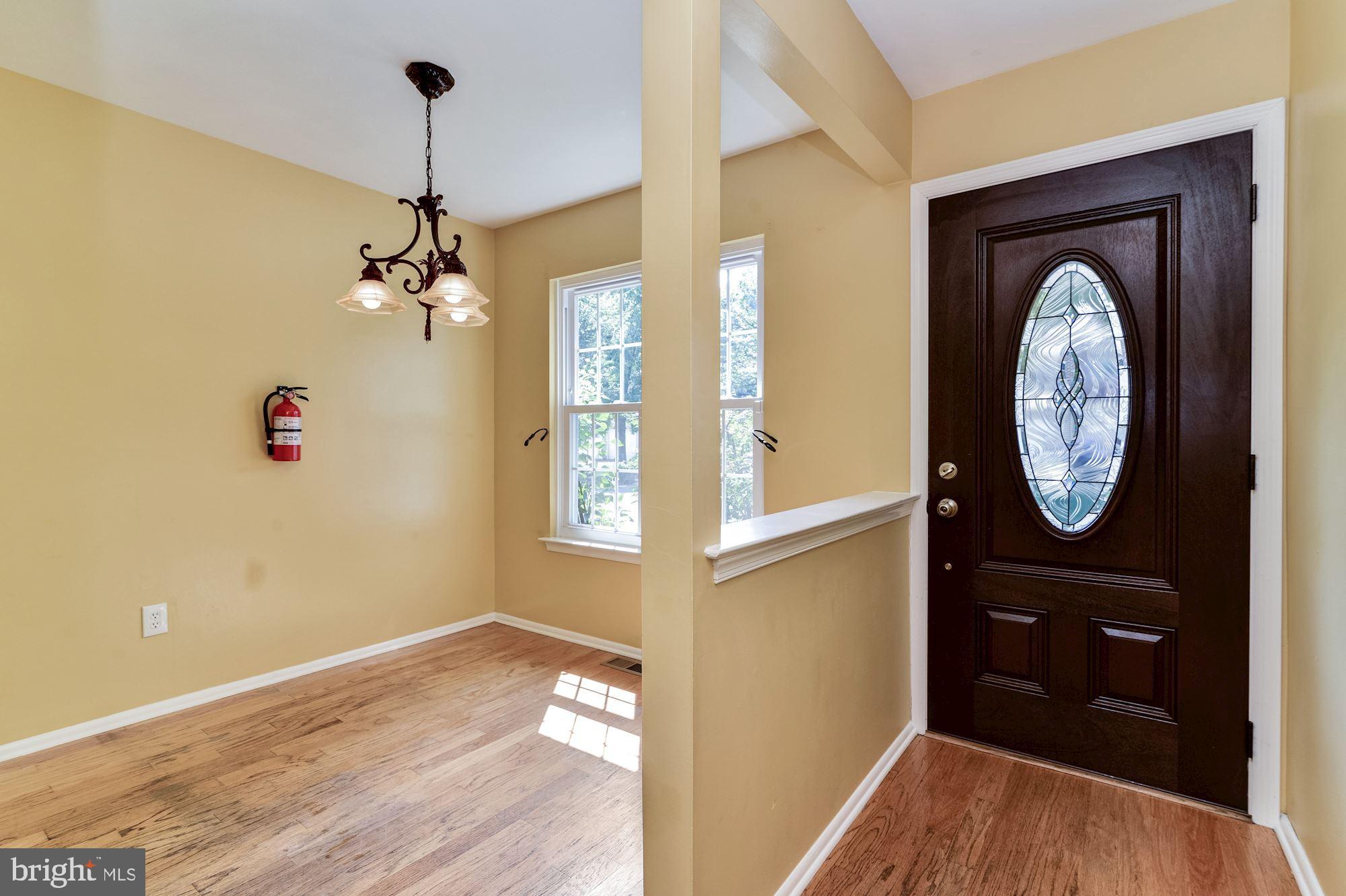 51 Farnwood Road Mount Laurel, NJ 08054 - Photo 6 of 42 Foyer/Breakfast Room