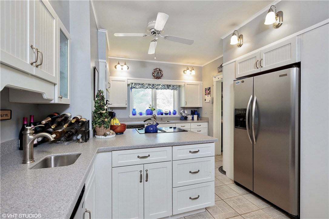 91 Tomaquag Valley Road Hopkinton, RI 02808 - Photo 9 of 24 Gallery Image 9