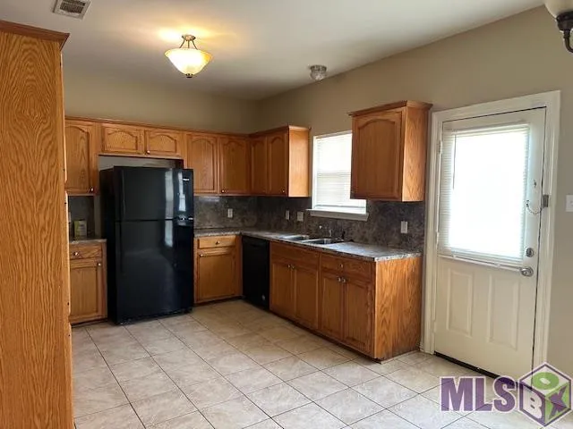 $1,850 | 3385 Holly Street, Zachary, LA 70791