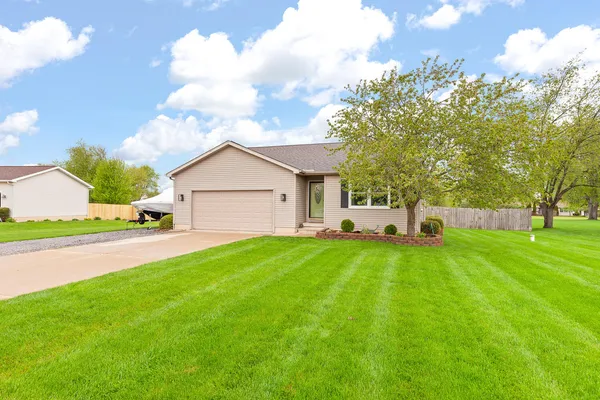 $299,000 | 3216 Aspen Trail, Adrian, MI 49221