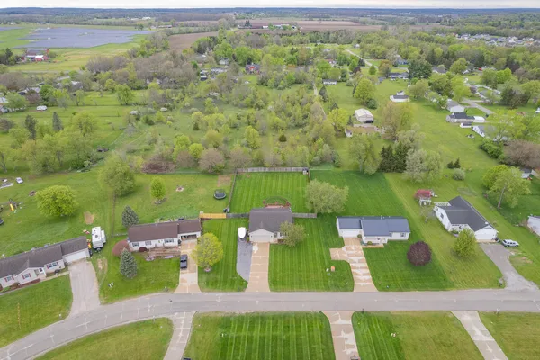 $299,000 | 3216 Aspen Trail, Adrian, MI 49221