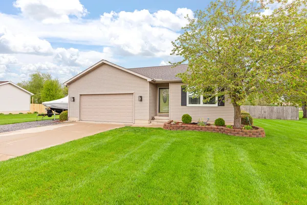 $299,000 | 3216 Aspen Trail, Adrian, MI 49221